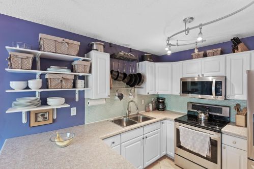 4392 Arden View Ct, Saint Paul MN  55112-1901 exterior