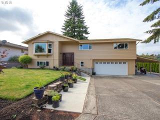 7030 Cypress Ave, Portland, OR 97267-3329