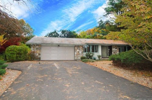 20 Bent Rd, Windsor, CT 06095-1631