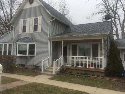 124 Railroad St, Gilberts, IL 60136-9665