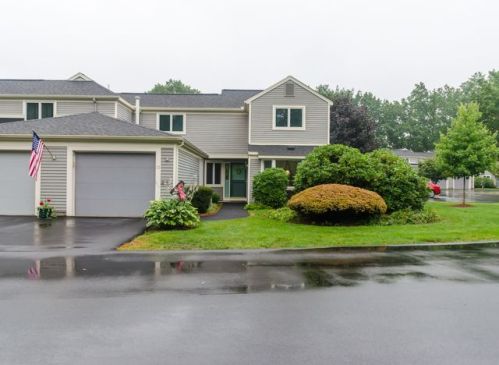 13 Walden Pond Dr, Nashua, NH 03064-2877