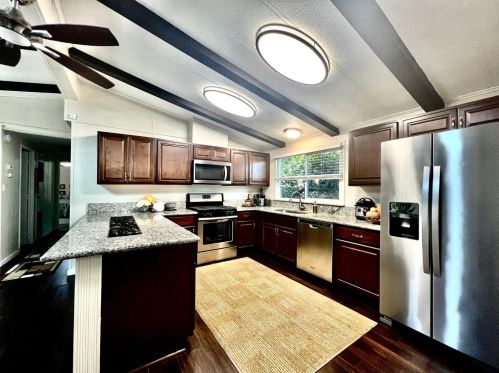 6605 Galaxy Ct, Citrus Heights, CA 95621-3536
