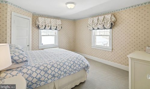 210 Jefferson Ave, Haddonfield NJ 08033-3410 exterior