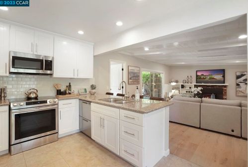 5178 Sutherland Dr, Concord CA  94521-3146 exterior