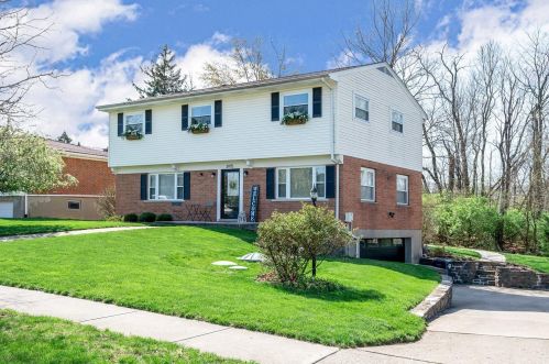 3975 Harvestridge Dr, Cincinnati OH 45211-2548 exterior