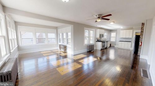 67 Apple Ave, Gloucester, NJ 08031-1217