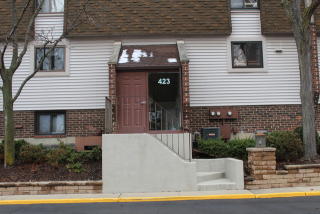 423 Elm St, Bannockburn IL 60015-4226 exterior
