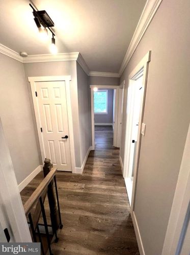 4950 19th St, Philadelphia PA  19112-0017 exterior