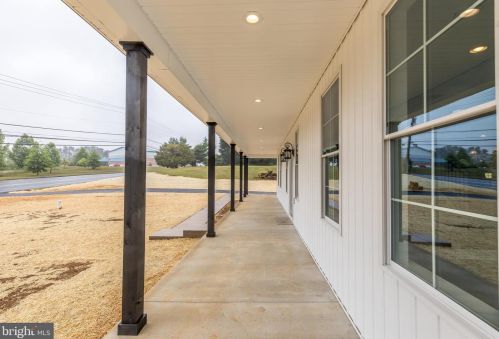 3118 Charles St, Fallston, MD 21047-1015