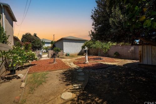 4708 132nd St, Hawthorne, CA 90250-5117