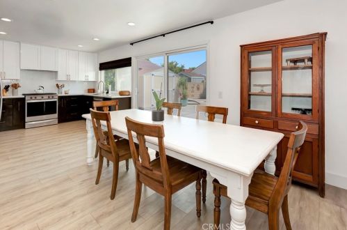 1736 Holbrook St, Anaheim CA  92807-1012 exterior