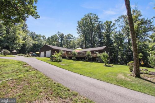 6100 Lewisberry Rd, York, PA 17315-1800