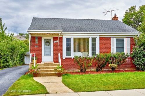 7065 Keeney St, Niles IL  60714-3037 exterior