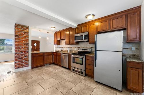 3150 Fillmore St, Denver, CO 80210-6740