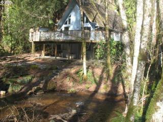 21591 Hideaway Ln, Rhododendron, OR 97049-9740
