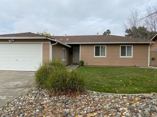 1667 California Dr, Vacaville, CA 95687-6511