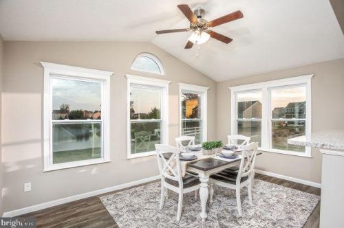 9339 Ada Rd, Marshall, VA 20115-2814
