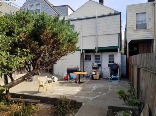 832 Florida St, San Francisco CA  94110-2836 exterior