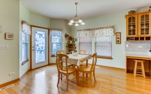 308 Century Dr, Pingree Grove IL  60140-4014 exterior