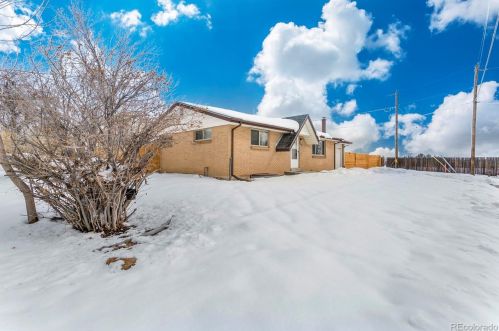 5475 63rd Ave, Arvada, CO 80003-5240