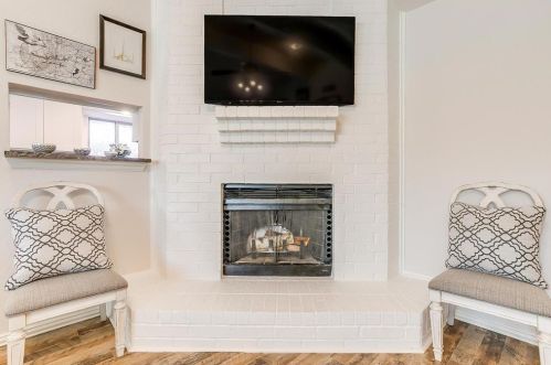 416 Grand Mdw Dr, Fort Worth TX 76108-3905 exterior