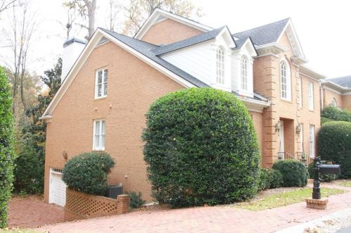 448 Ivy Park Ln, Atlanta, GA 30342-4554