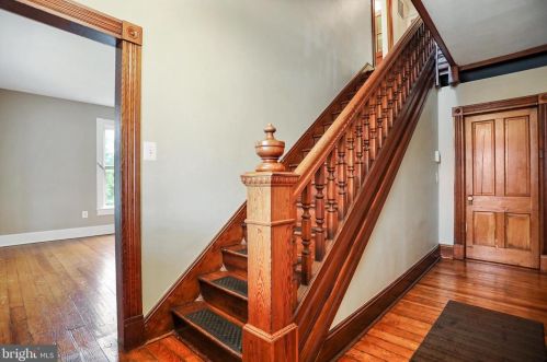 328 Mildred St, Charles Town WV  25414-1834 exterior