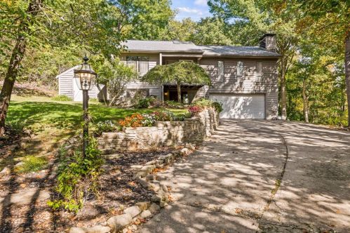 307 8 Mile Rd, Cincinnati, OH 45255-4616