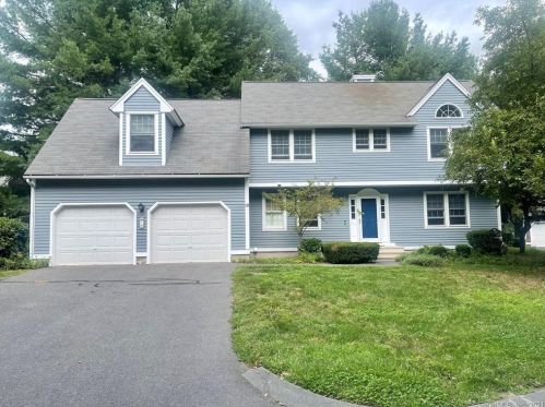 19 Chatsworth Rd, Granby, CT 06035-2422