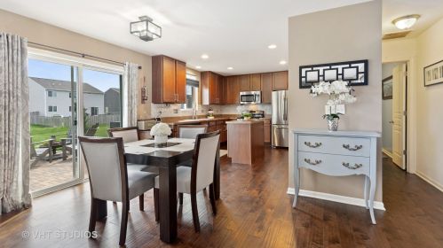 1353 Padre Island Ln, Pingree Grove IL  60140-2021 exterior