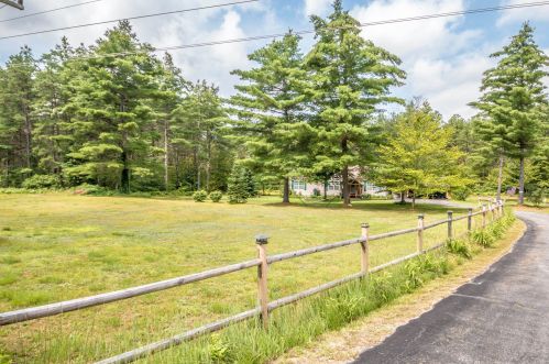 82 Stag Dr, Madison, NH 03875-4197