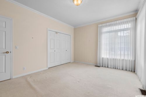 2515 Willow Hl Dr, Sandy UT 84093-1894 exterior