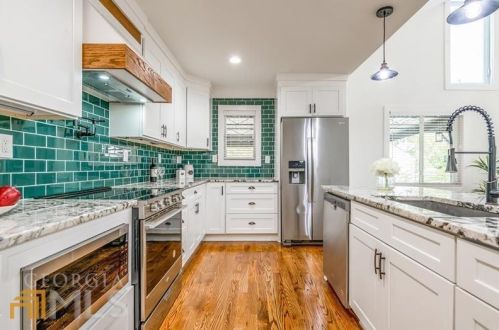 1125 Edgefield Dr, Atlanta GA  30310-3716 exterior