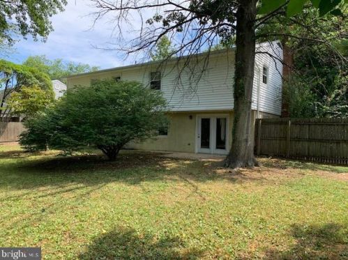 955 Juliet Ln, Arnold, MD 21012-1322