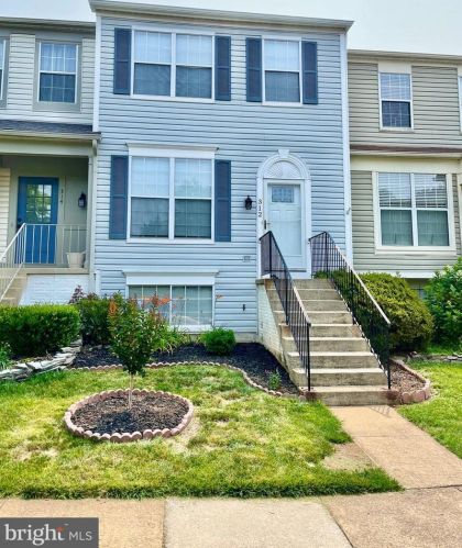 312 Stallion Sq, Leesburg, VA 20176-4857