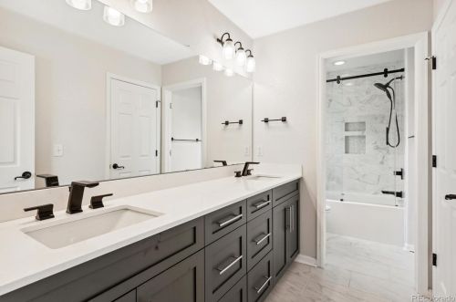 11906 Lk Cir, Englewood CO 80111-5260 exterior