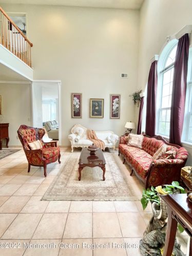 7 Tall Oaks Ct, Old Bridge, NJ 08857-3525