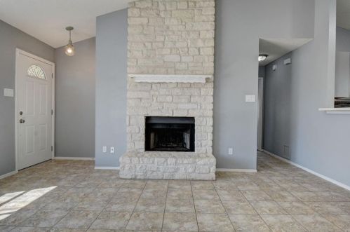 804 Calico Dr, Austin TX  78748-6404 exterior