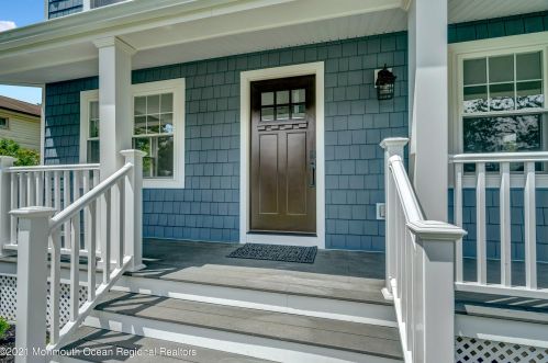 525 Eisenhower Dr, Point Pleasant Beach, NJ 08742-5444