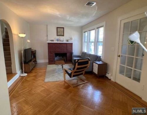 604 Cooper Ave, Oradell, NJ 07649-2308