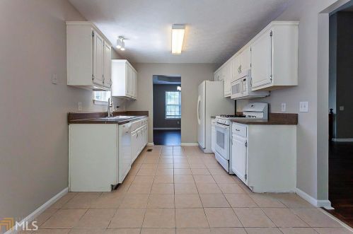 1634 Sloping Tree Way, Lithia Springs, GA 30122-3971