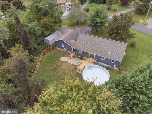 386 Palomino Pl, Charles Town WV  25414-4501 exterior