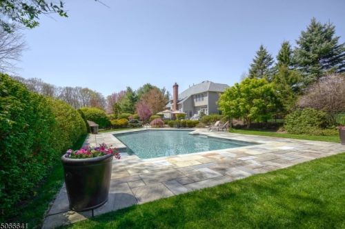 4 Emmons Path, Chester, NJ 07930-2662