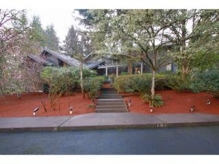 34362 Deerwood Dr, Eugene, OR 97405-9662