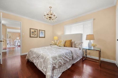 1430 Greenbriar Rd, Glendale CA  91207-1053 exterior