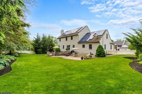 4 Morgan Ct, Dover NJ  07869-1445 exterior