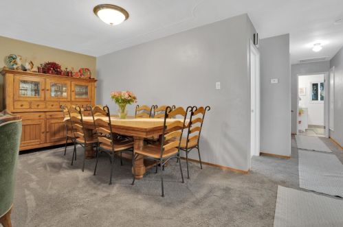 1700 Kenneth Dr, Turlock CA 95380-3421 exterior