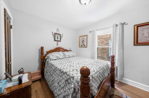 3708 Whipple St, Chicago IL  60618-4527 exterior