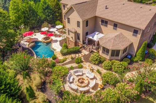 106 Windfields Ln, Holly Springs, GA 30188-2656