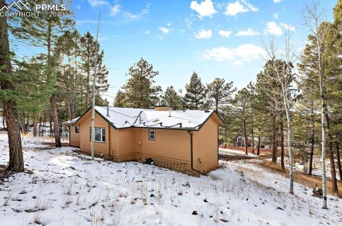 84 Pne Ln, Woodland Park CO 80863-9535 exterior
